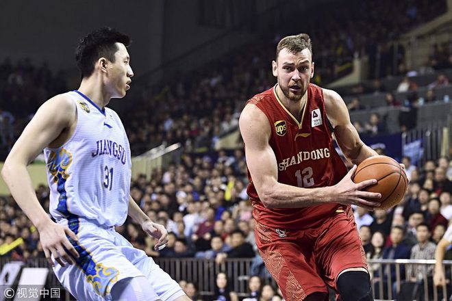 爱游戏体育app新疆广汇内部会议纪要流出：今晚更衣室发声；NBA季后赛使命明确；球队文化再被提及的简单介绍