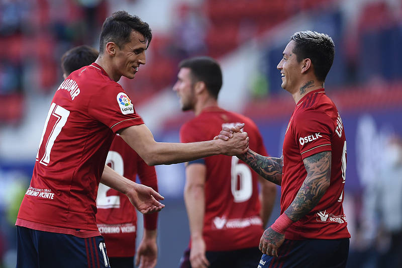 爱游戏赛前塞维利亚调整名单以备社区盾集结日成都蓉城备战CBA季后赛，关键时刻马赛备战意大利杯直接炸裂(成都蓉城足球引援最新动态)